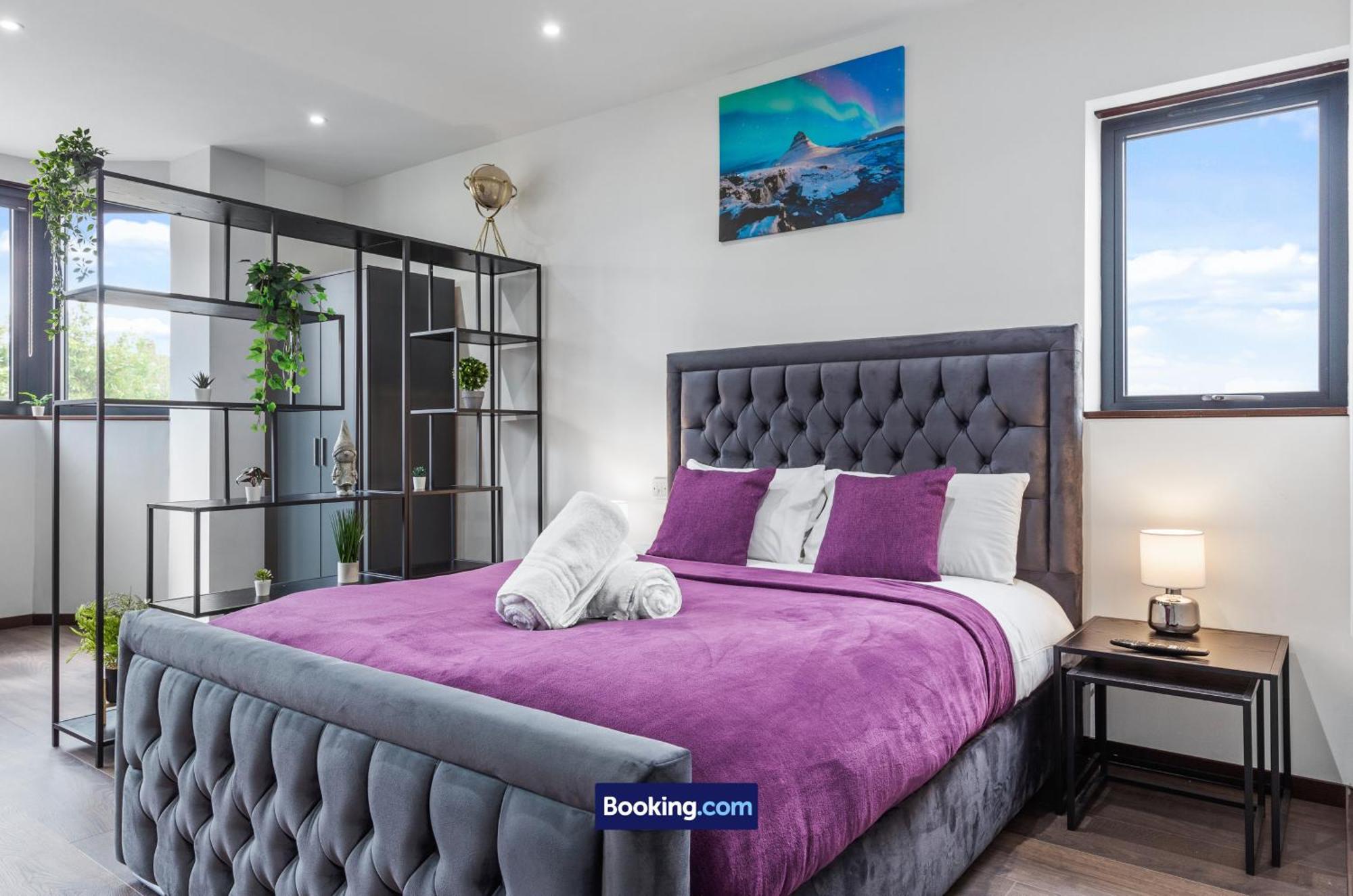 Stylish Studio Apt By Stay Smart Short Lets & Serviced Accommodation Woodstock With Free Wifi Лондон Екстериор снимка